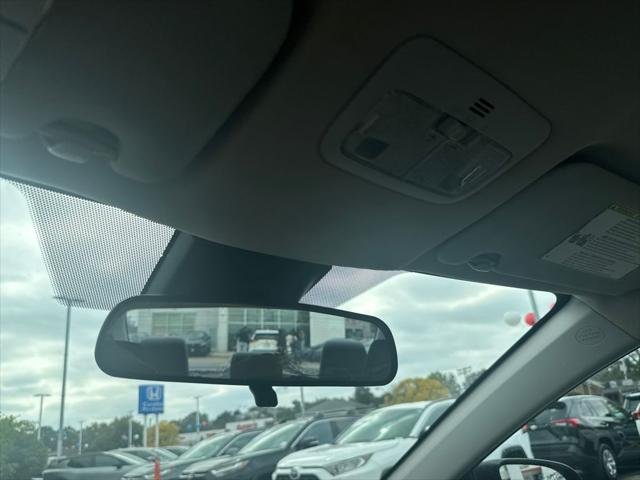 2017 Toyota Corolla LE - Photo 30