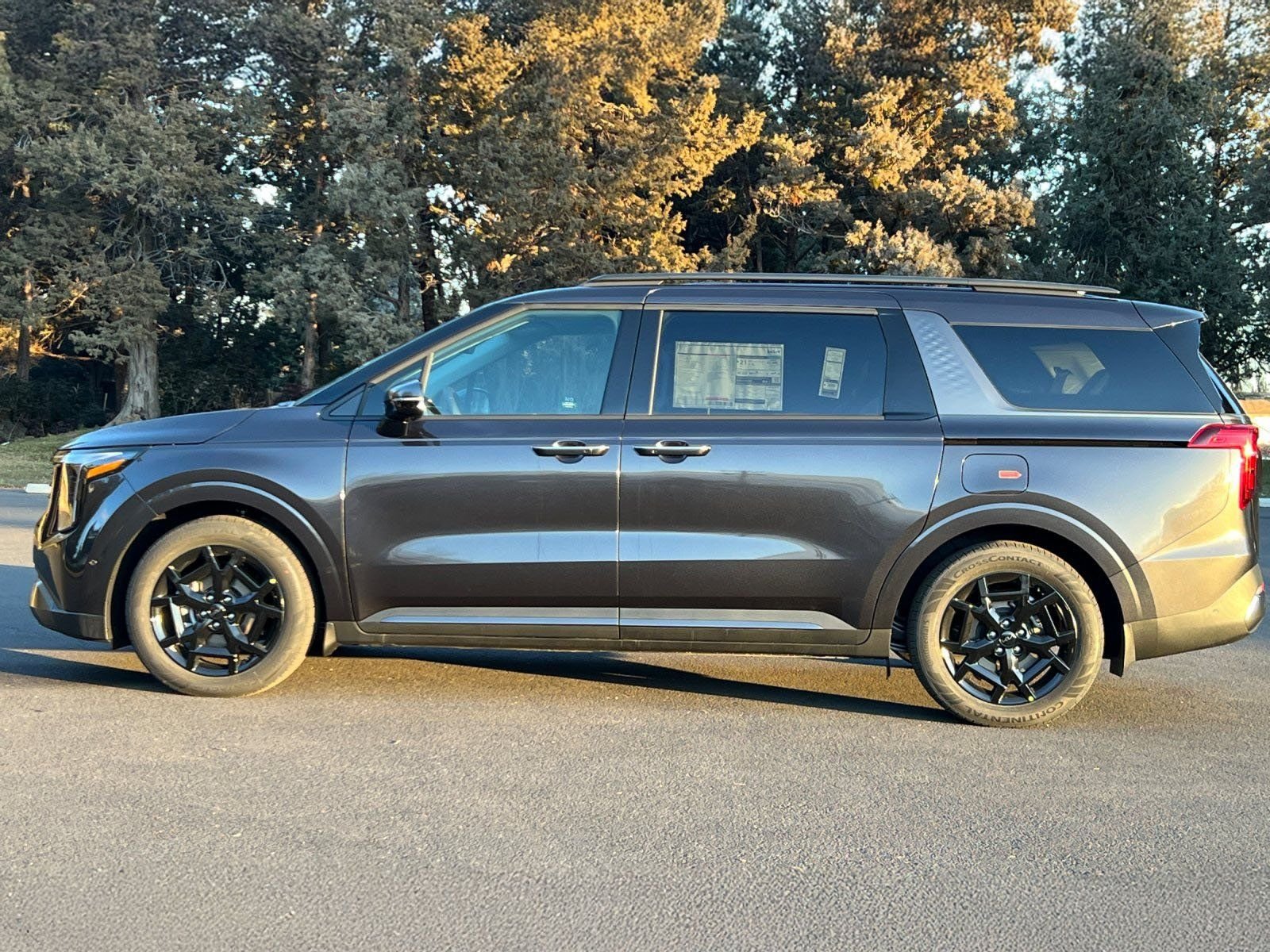 2025 Kia Carnival SX - Photo 7