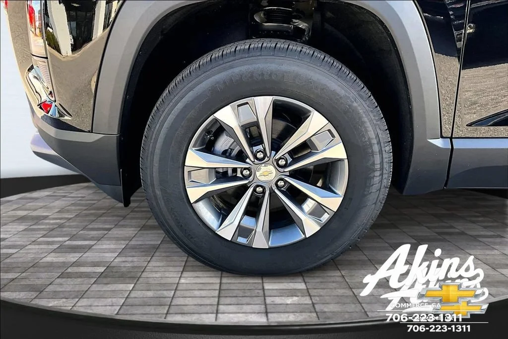 New 2026 Mosaic Black Metallic Chevrolet LT image 18
