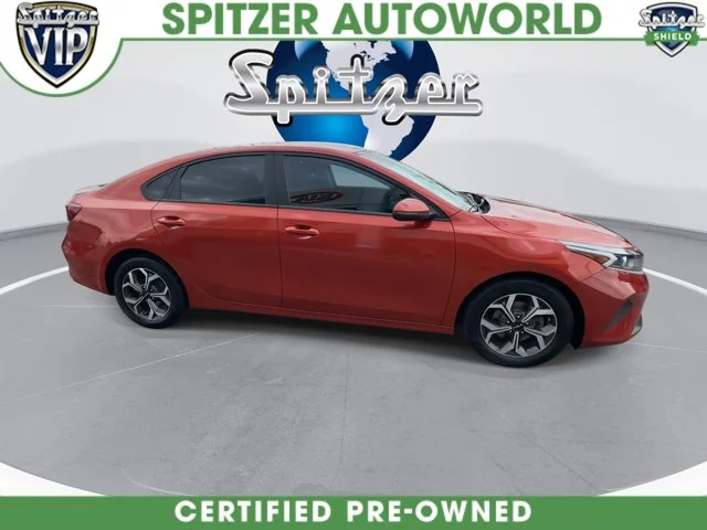 Used 2023 Red Kia LXS image 10