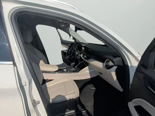 Used 2021 White Alfa Romeo Sprint image 41