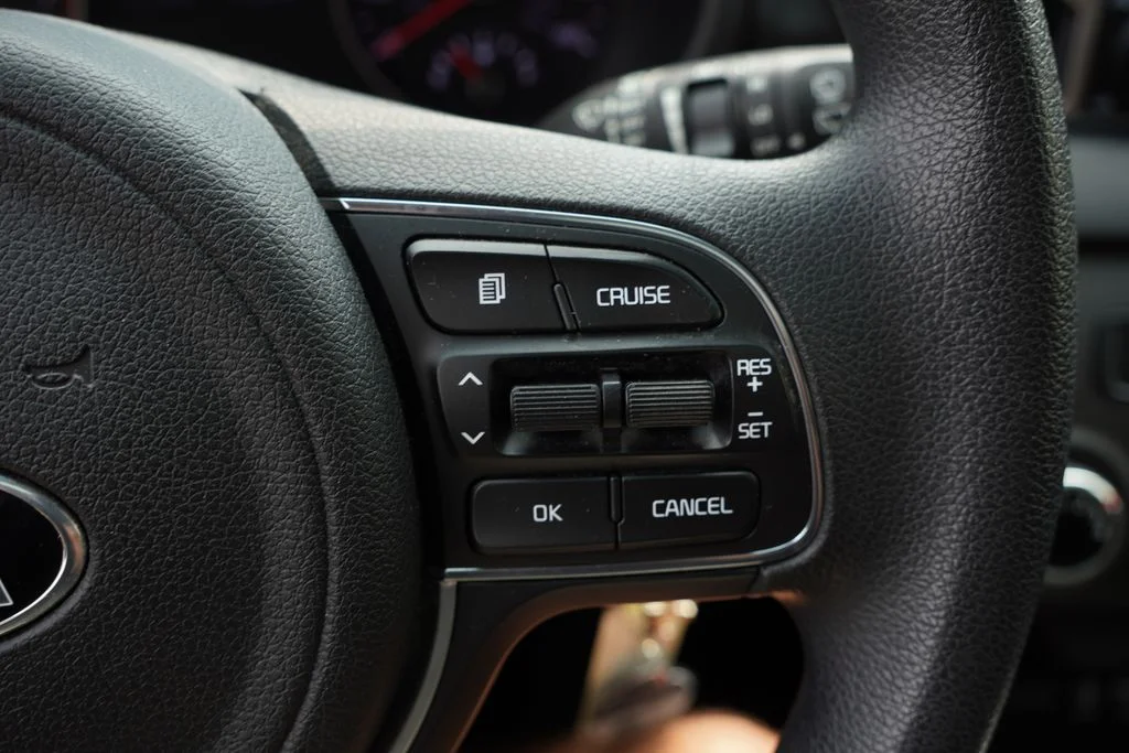 Certified Used 2017 Pacific Blue Kia LX image 30
