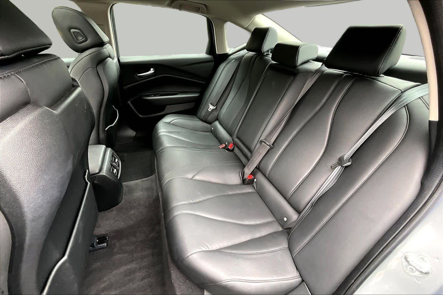 Used 2023 Lunar Silver Metallic Acura  image 20