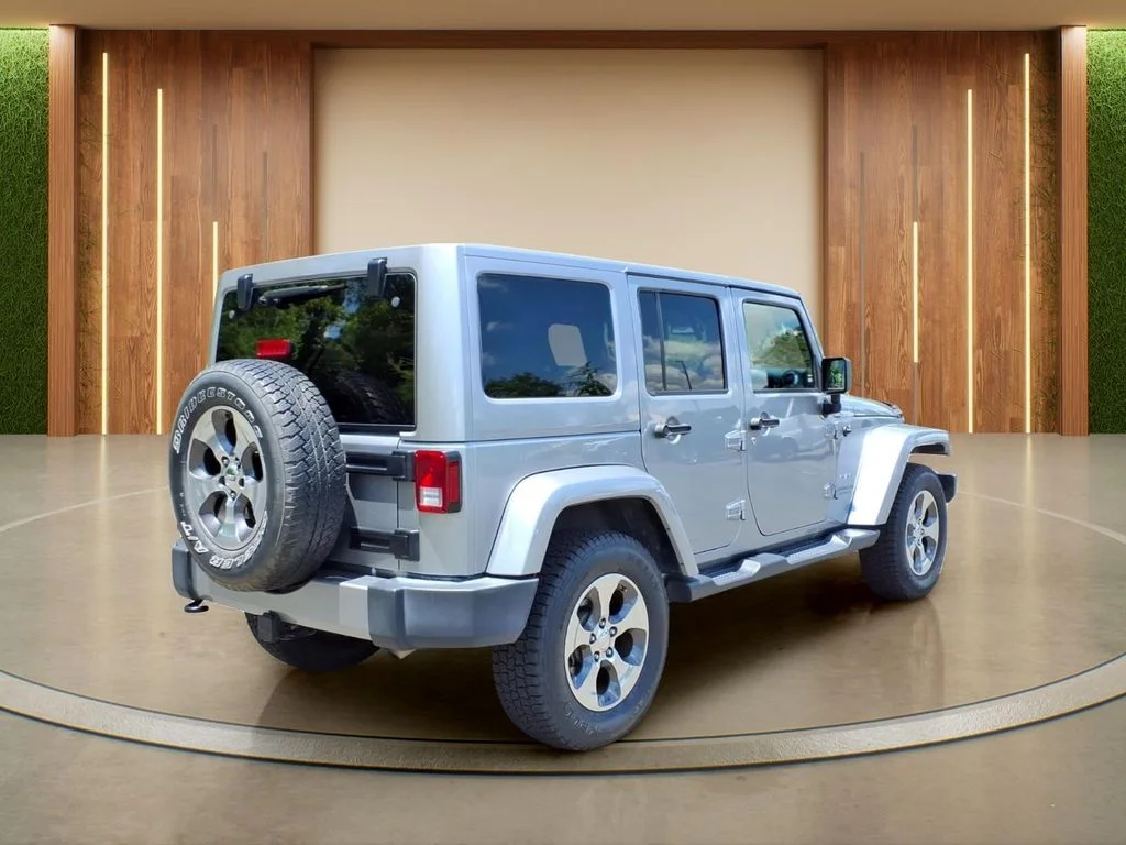 Used 2017 Silver Jeep Unlimited Sahara image 31