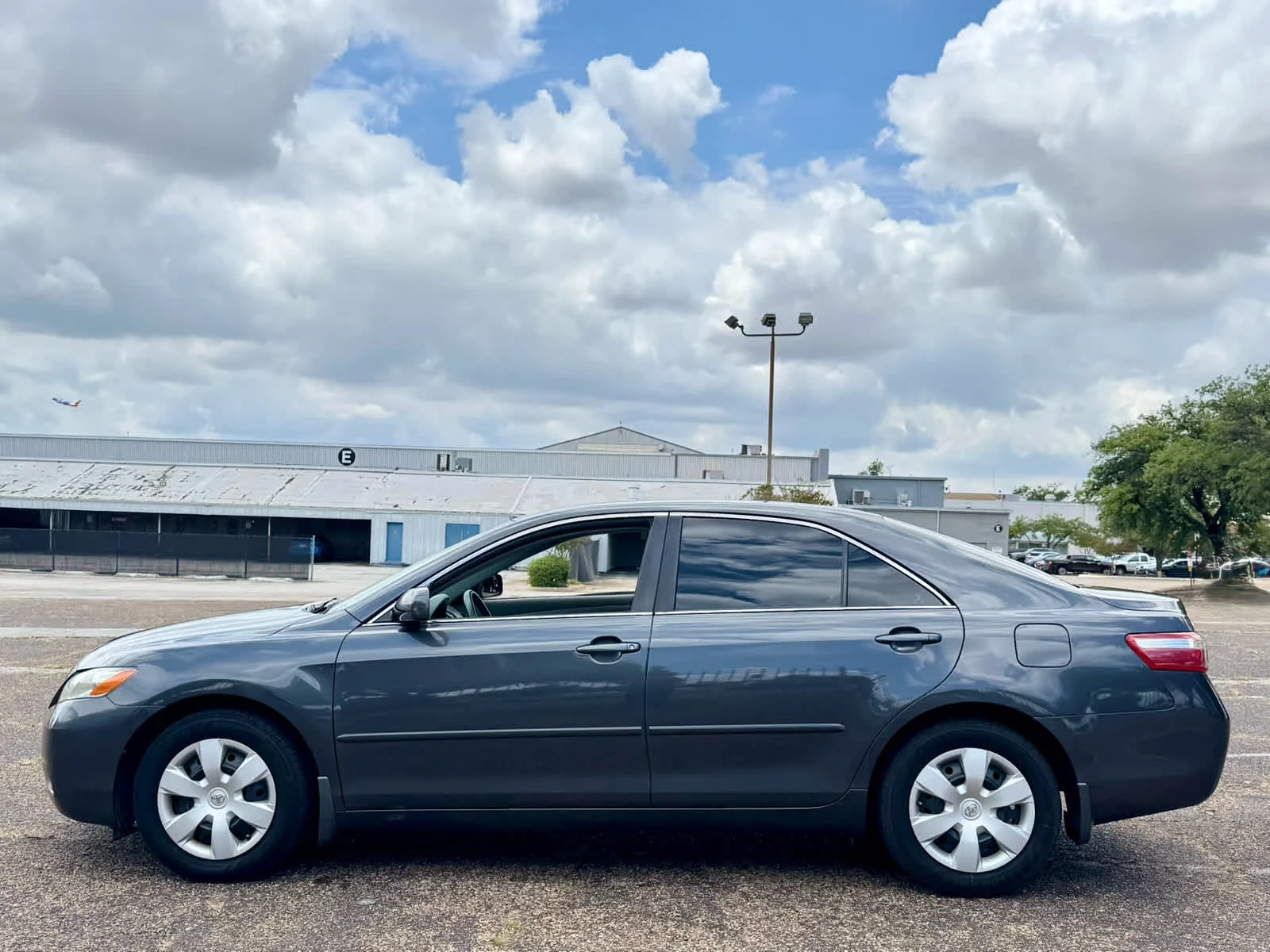 Used 2009 Toyota Camry LE with VIN 4T1BE46K69U398150 for sale in Dallas, TX