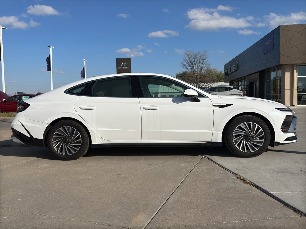 2025 Hyundai Sonata Hybrid Limited - Photo 7