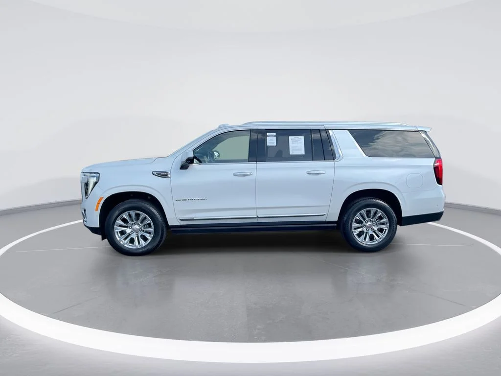 Used 2025 White GMC Denali image 5
