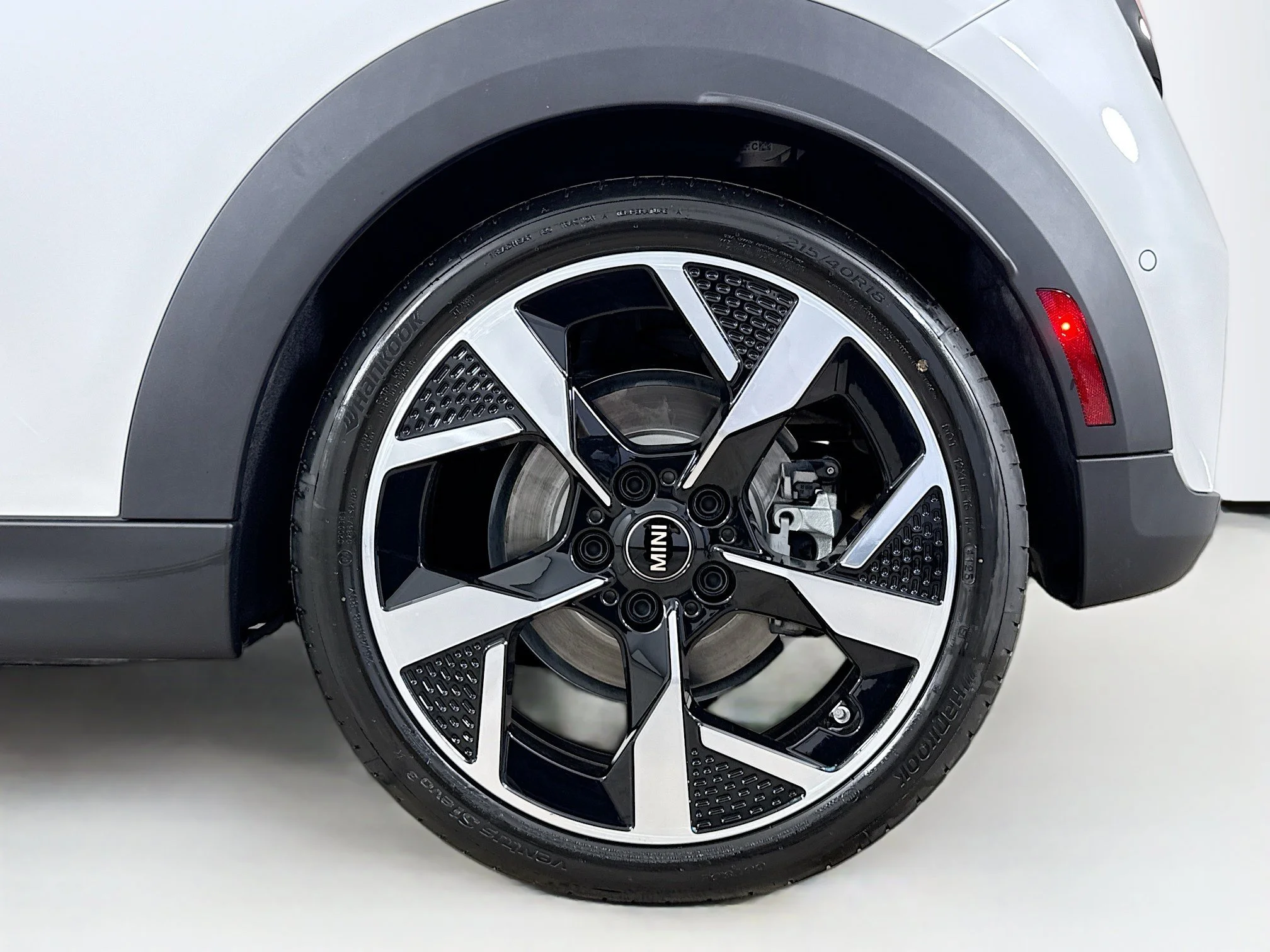 Used 2026  MINI Cooper Oxford Edition image 32