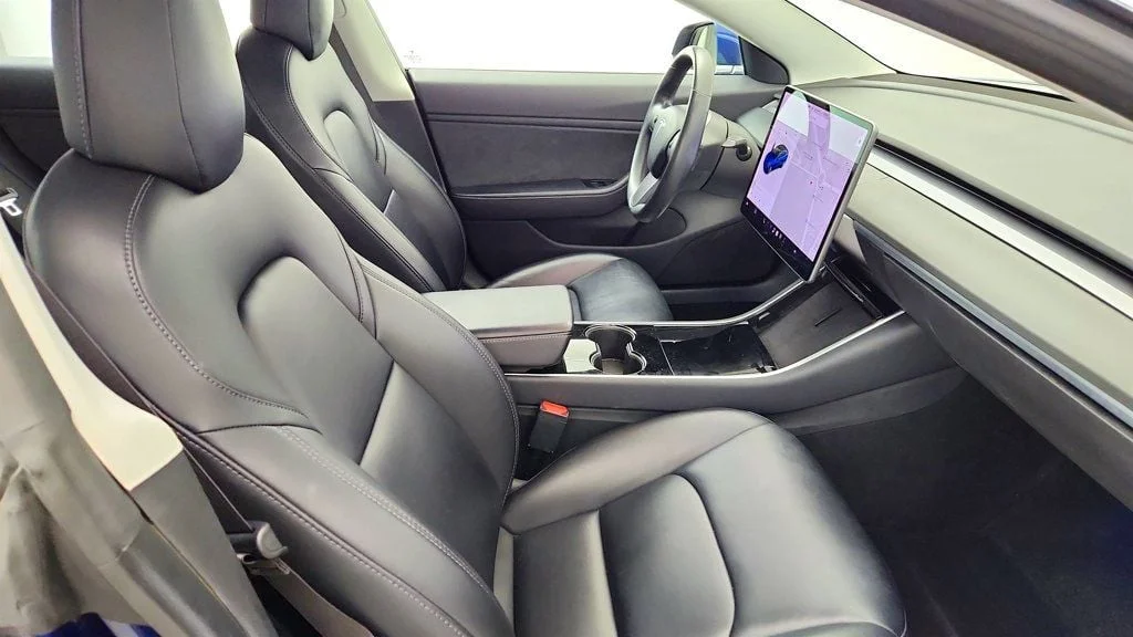 Used 2018 Deep Blue Metallic Tesla Long Range Battery RWD w/ 19