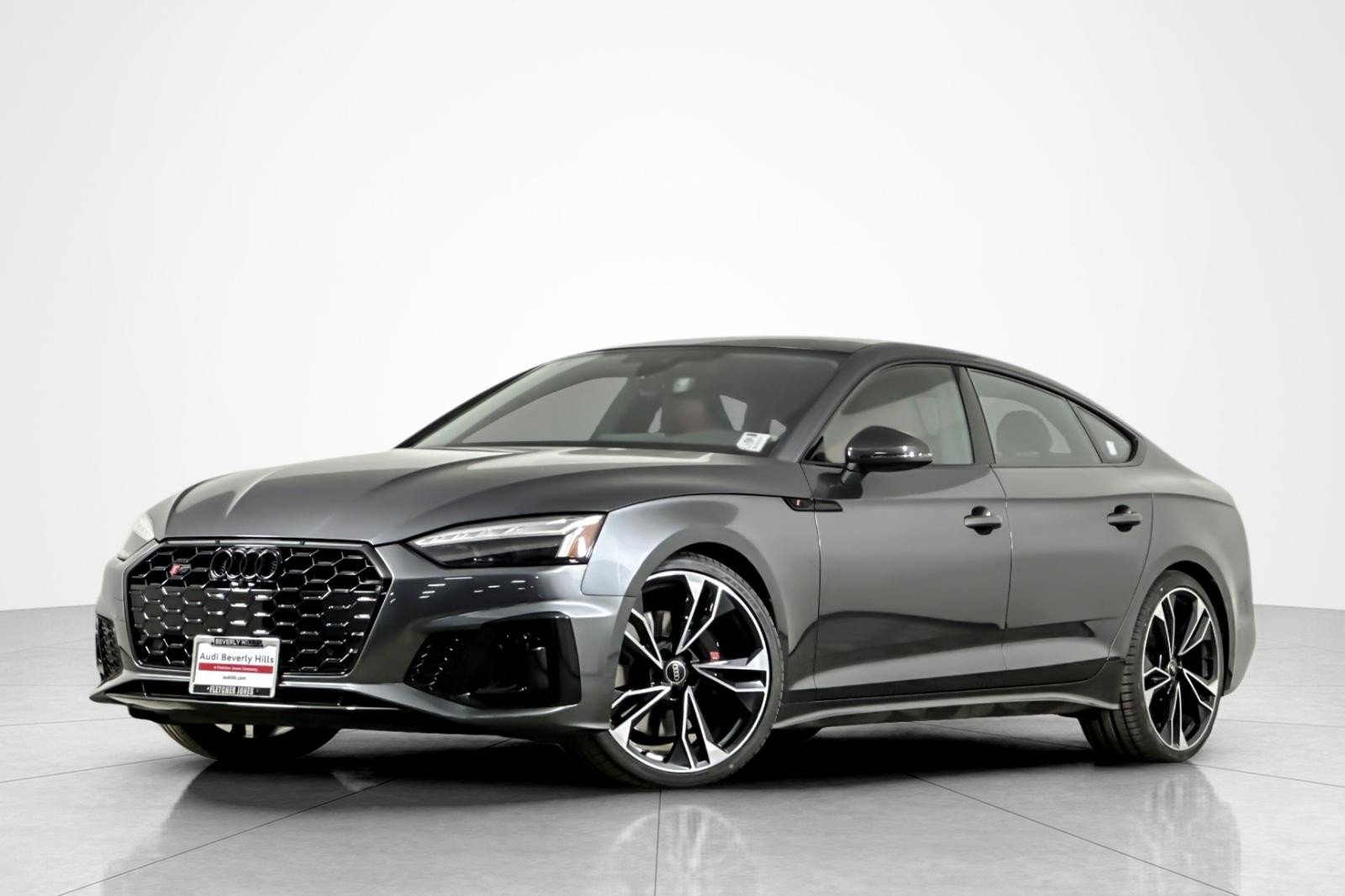 Used 2025 Daytona Gray Pearl Effect Audi Premium Plus 3.0 TFSI quattro image 1