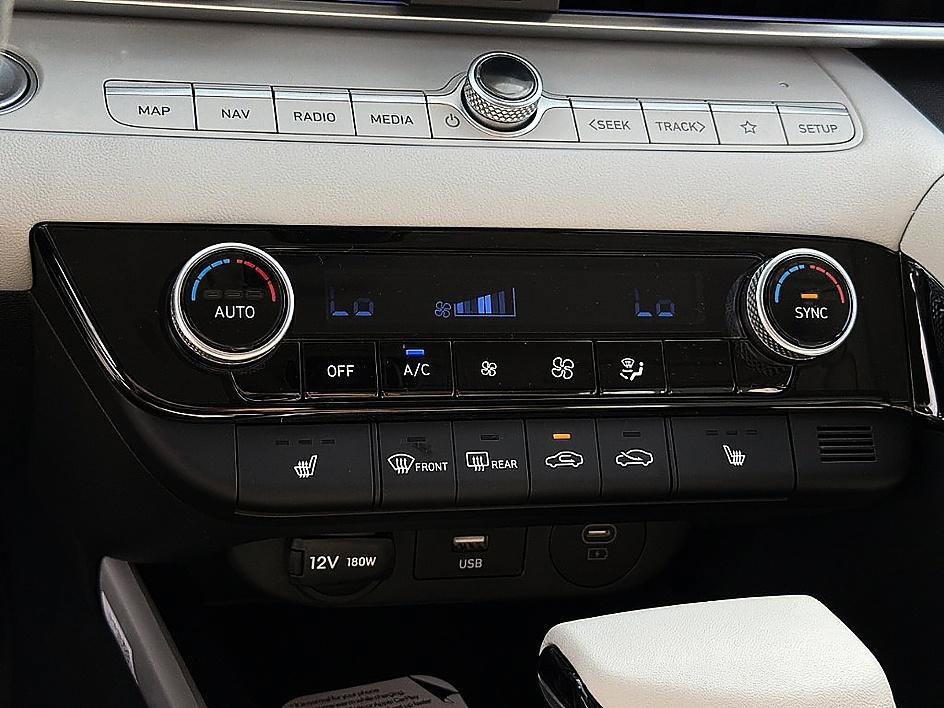New 2026 Ecotronic Gray Hyundai Limited image 27