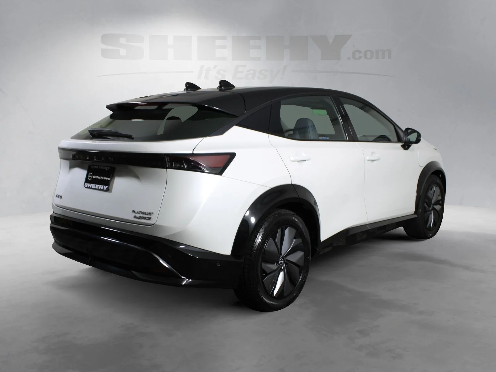 Used 2024 White Nissan PLATINUM+ e-4ORCE image 3
