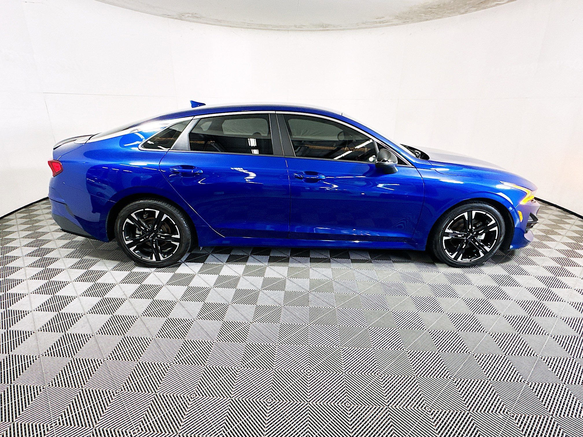 2022 Kia K5 thumbnail 4