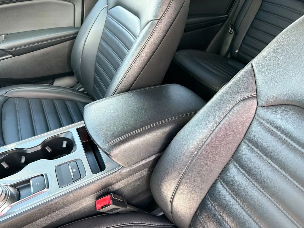 Used 2024 White Ford SEL image 27