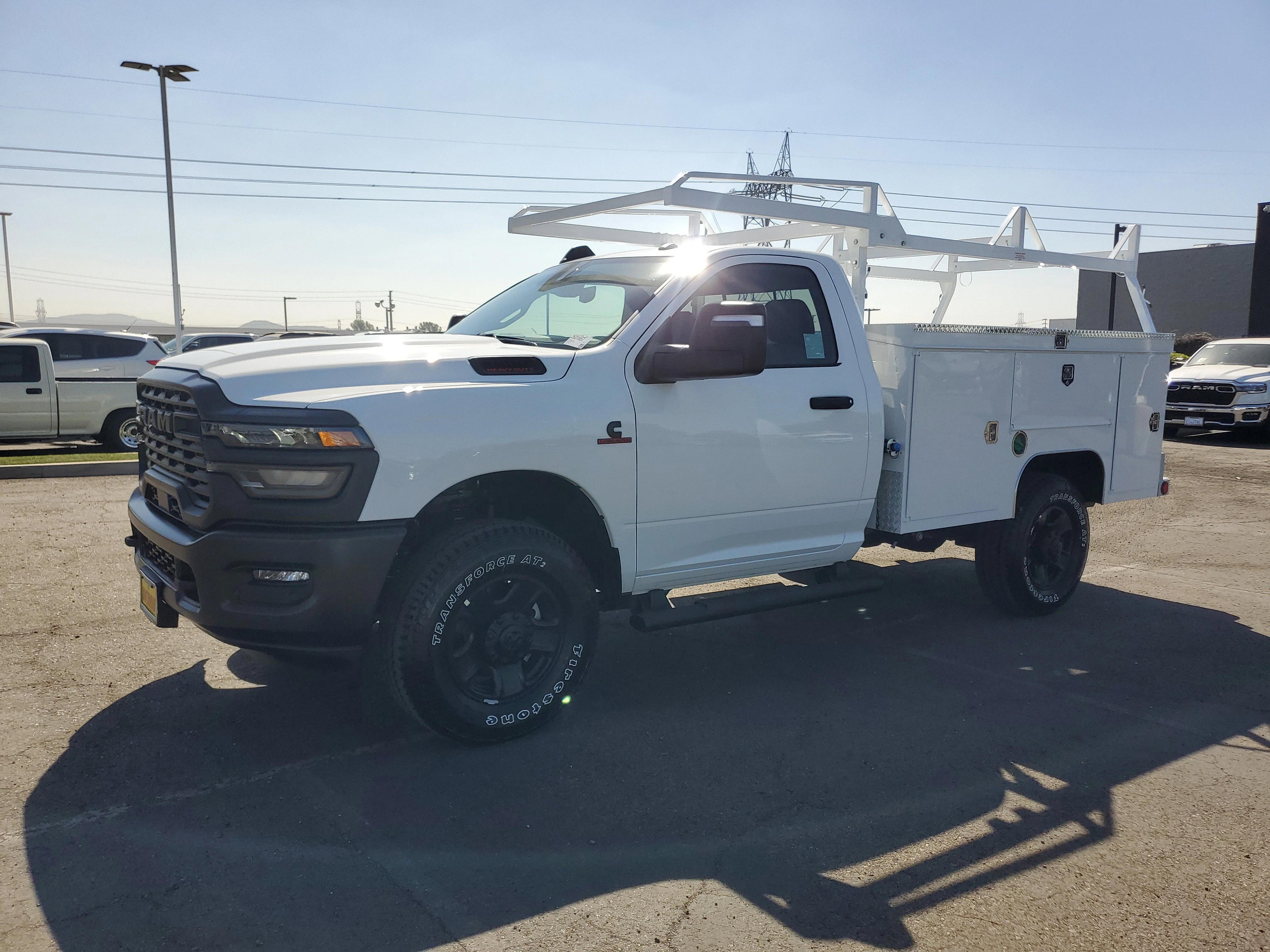 New 2026 Bright White Clear-Coat Exterior Paint RAM Tradesman image 8