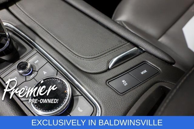 Used 2025  Cadillac Sport image 30