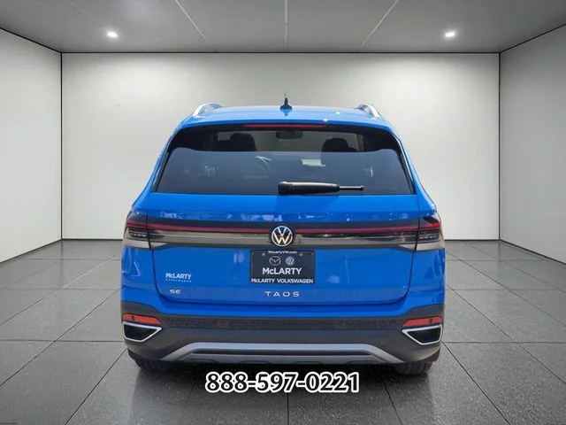 Used 2025 Blue Volkswagen 1.5T SE image 4