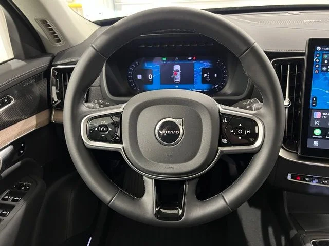 2026 Volvo XC90 Plus - Photo 13