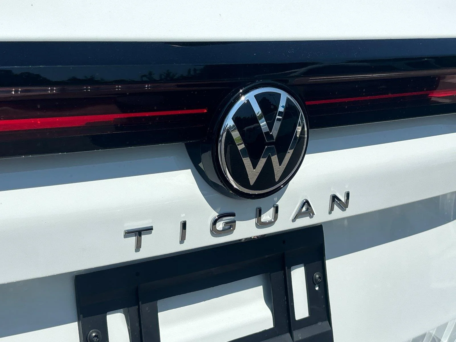 New 2026 Pure White Volkswagen S image 11