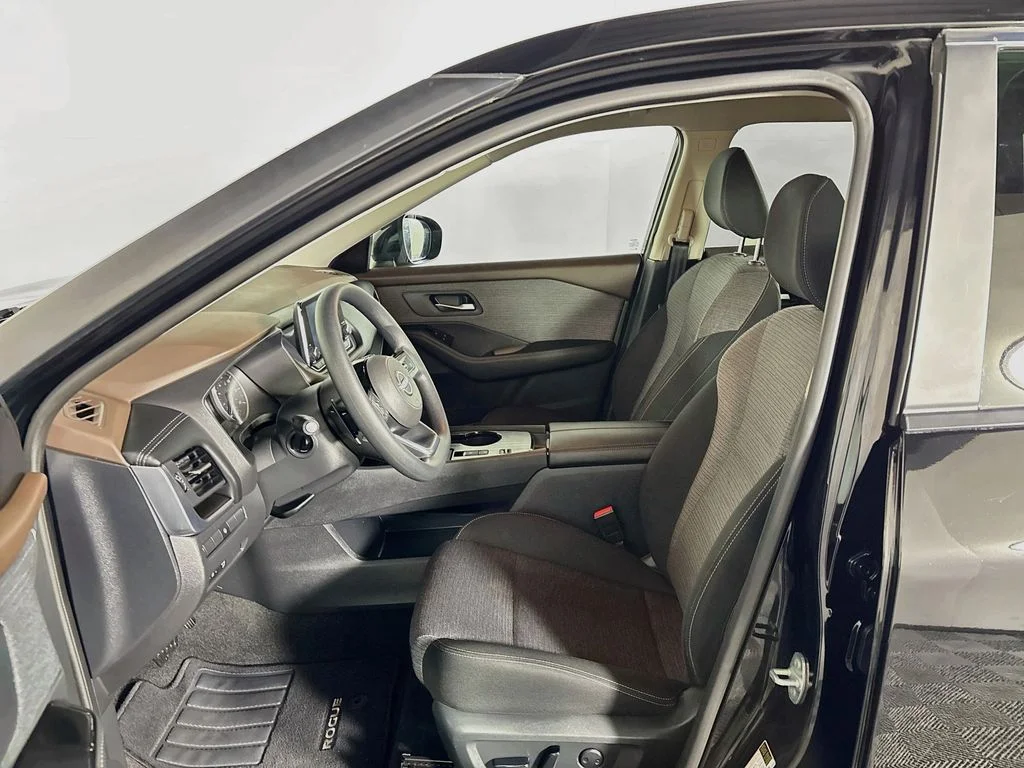 Used 2023 Black Nissan SV image 11