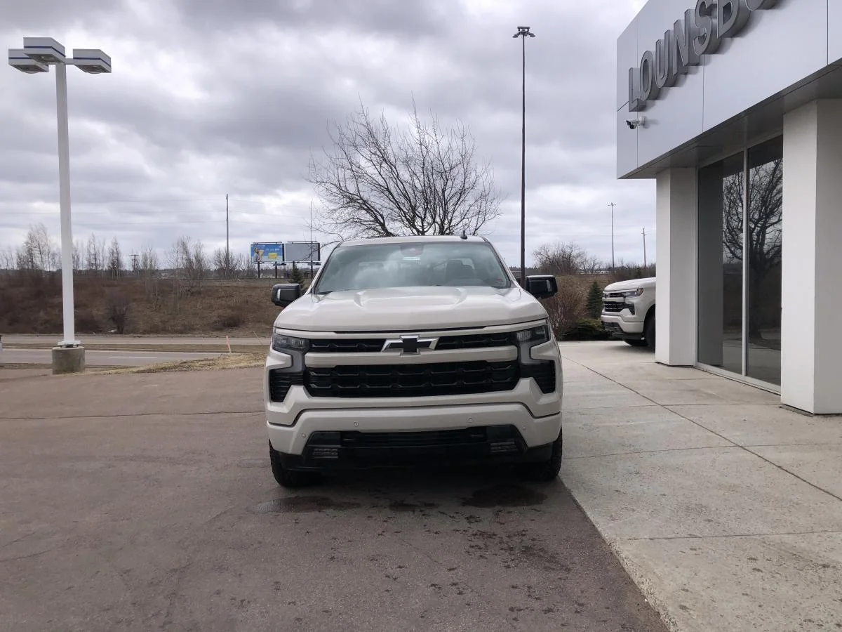 New 2026 White Chevrolet 4WD Crew Cab 147" RST image 3