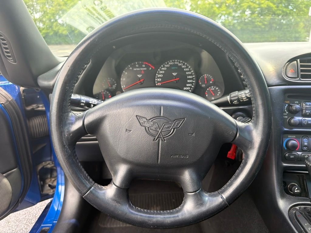Used 2002 Electron Blue Metallic Chevrolet Base image 16