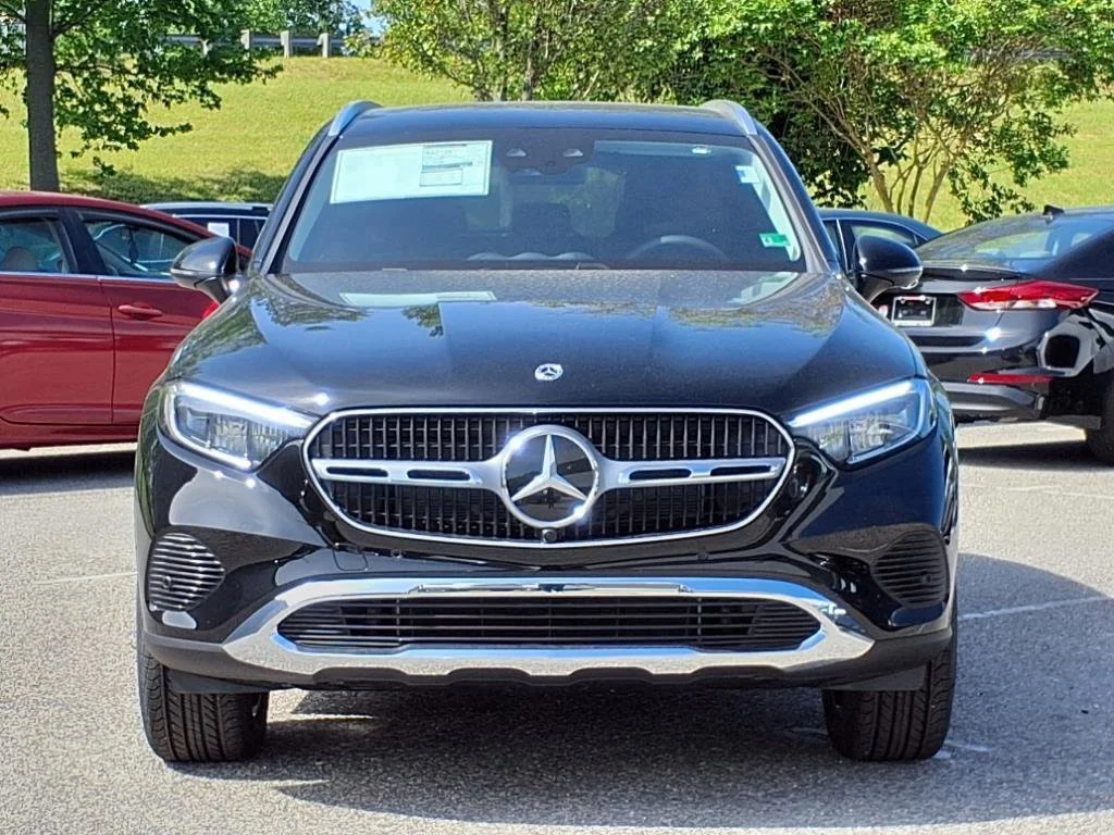 New 2025 Black Mercedes-Benz GLC 350 image 33