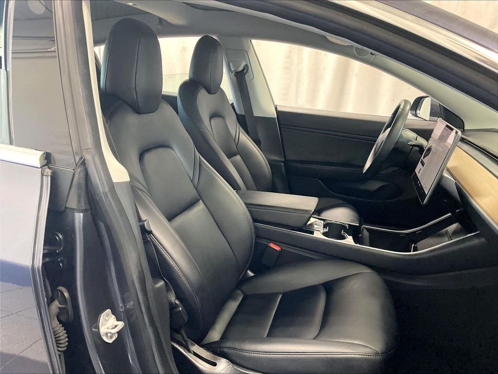 Used 2018 Gray Tesla Long Range image 11