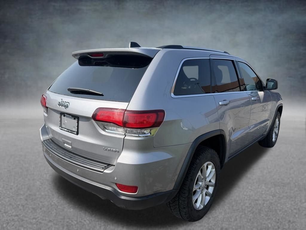 Used 2021 Billet Silver Metallic Jeep Laredo E image 5