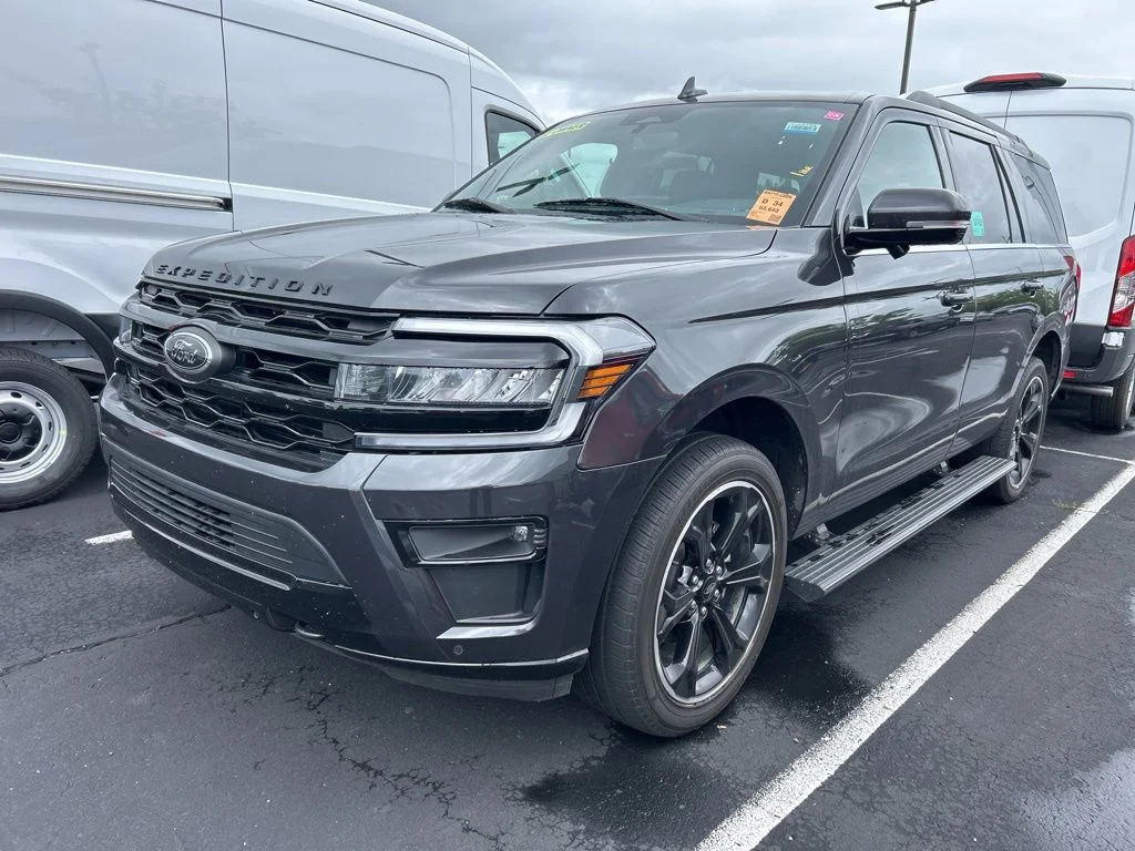 2023 Ford Expedition Limited 4X4's photo