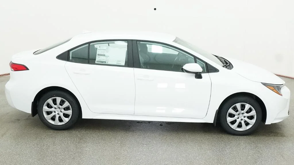 New 2026 Ice Cap Toyota LE image 14