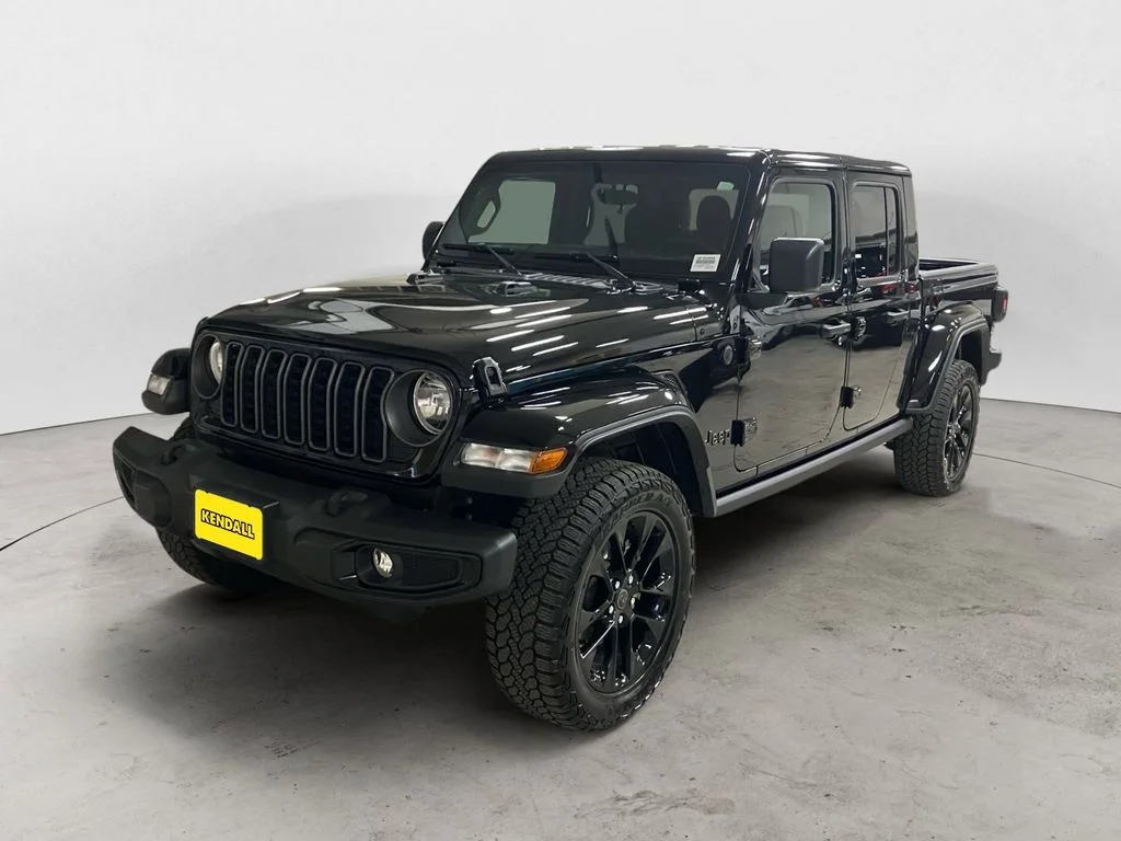 2025 Jeep Gladiator Nighthawk Auto's photo