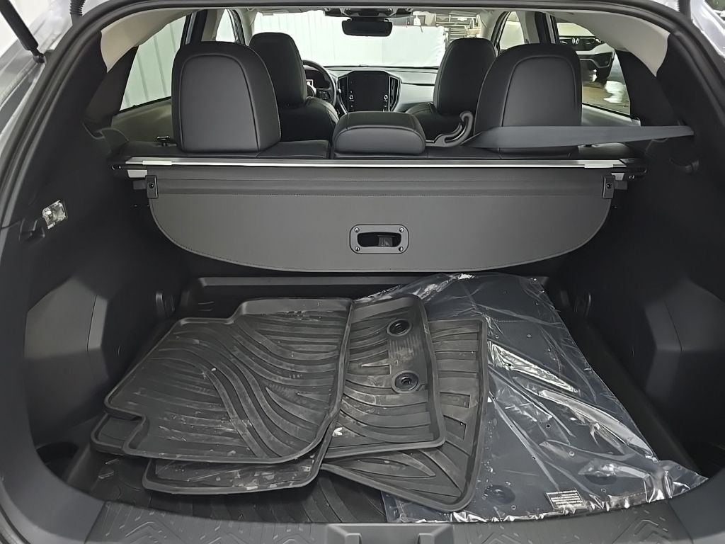Used 2025 Silver Subaru Limited image 12