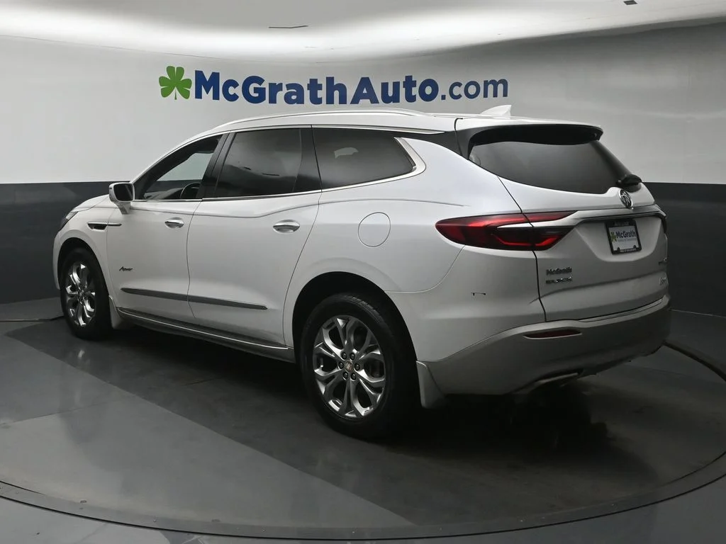 Used 2018 White Buick Avenir image 30