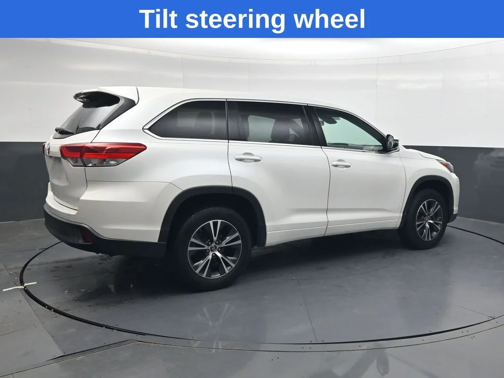 Used 2018 Blizzard Pearl Toyota LE image 4