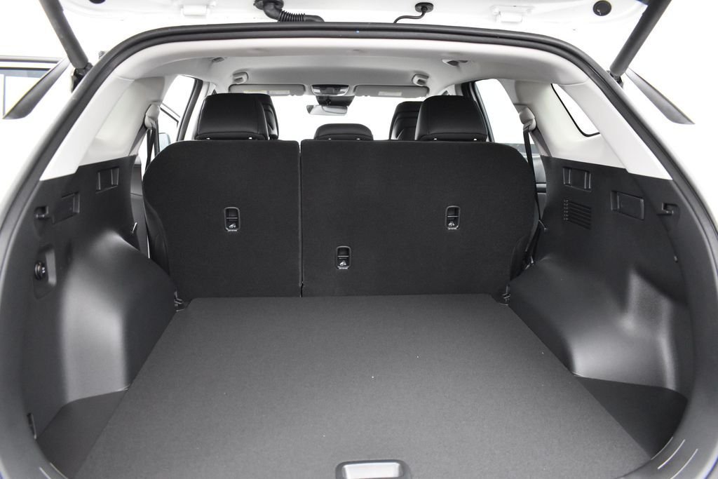 New 2026 Snow White Pearl Kia EX image 19