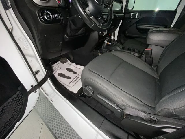 Used 2020 White Jeep Unlimited Sport S image 12