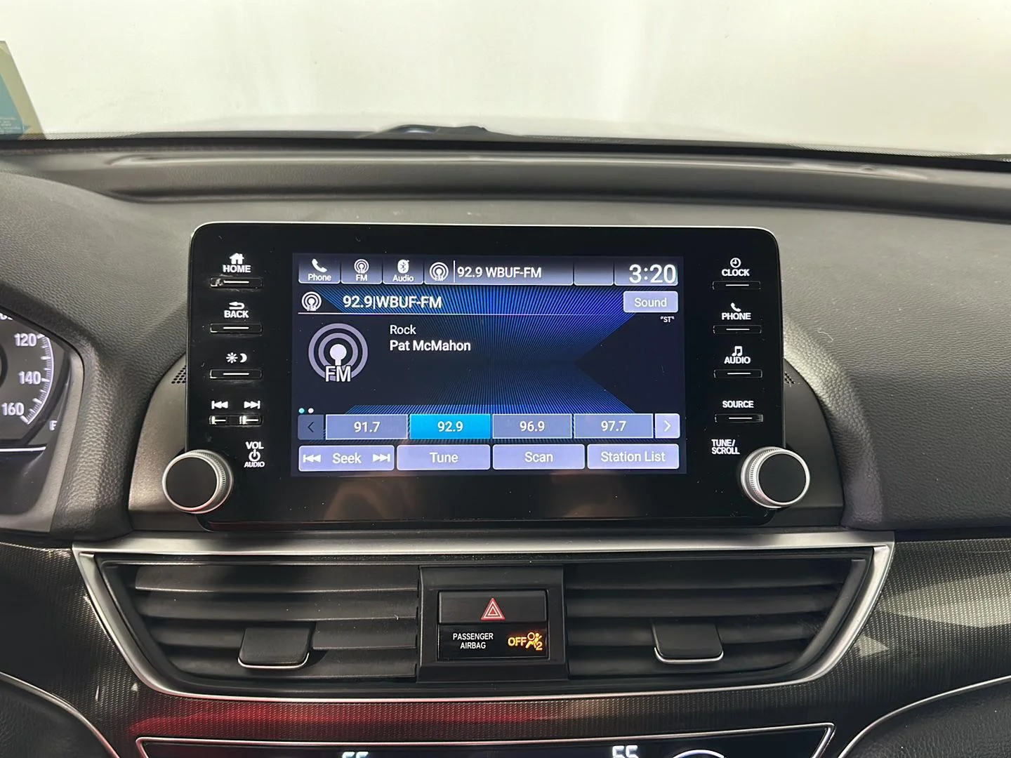 Used 2019 Still Night Pearl Honda Sport image 15