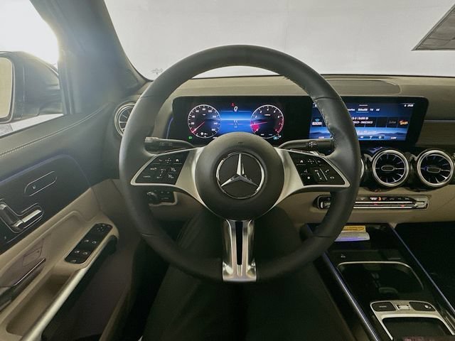 New 2026 Night Black Mercedes-Benz GLB 250 image 39