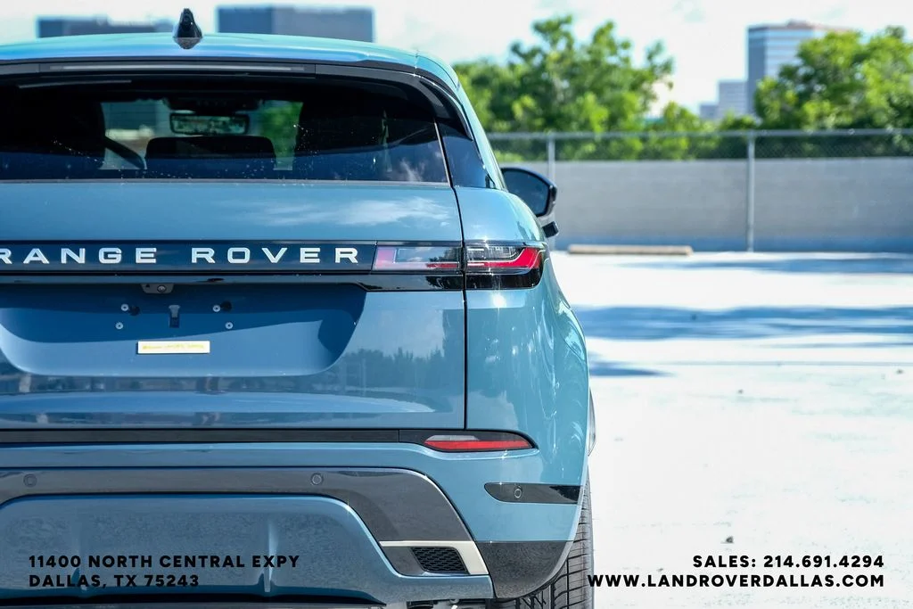 New 2026 Tribeca Blue Metallic Land Rover Hoxton Edition image 47