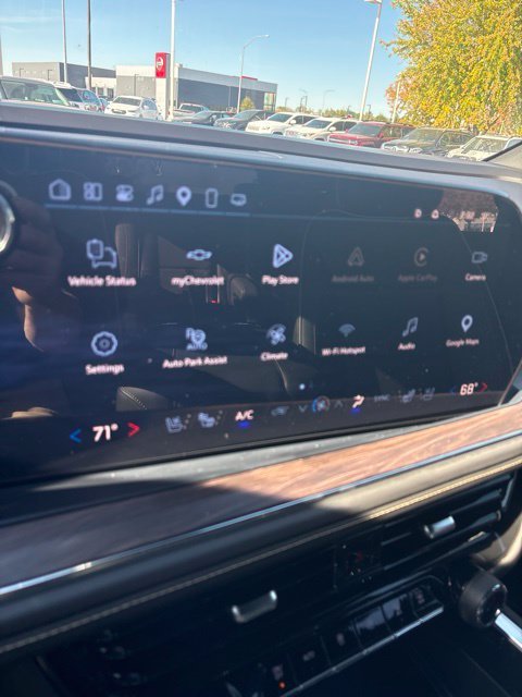 Used 2025 Black Chevrolet Premier image 9