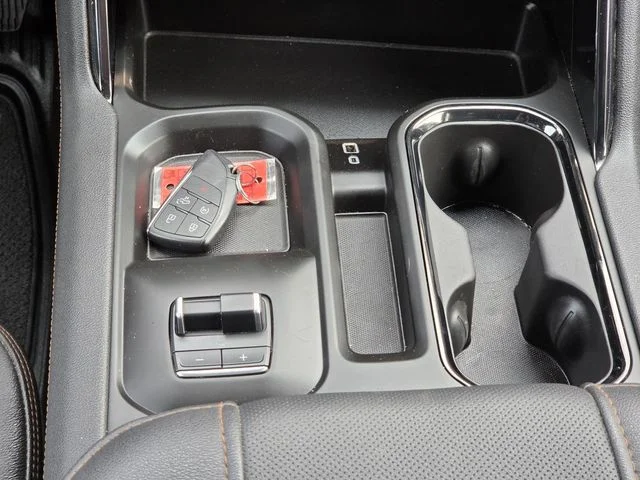 Used 2024 Silver GMC AT4 image 17