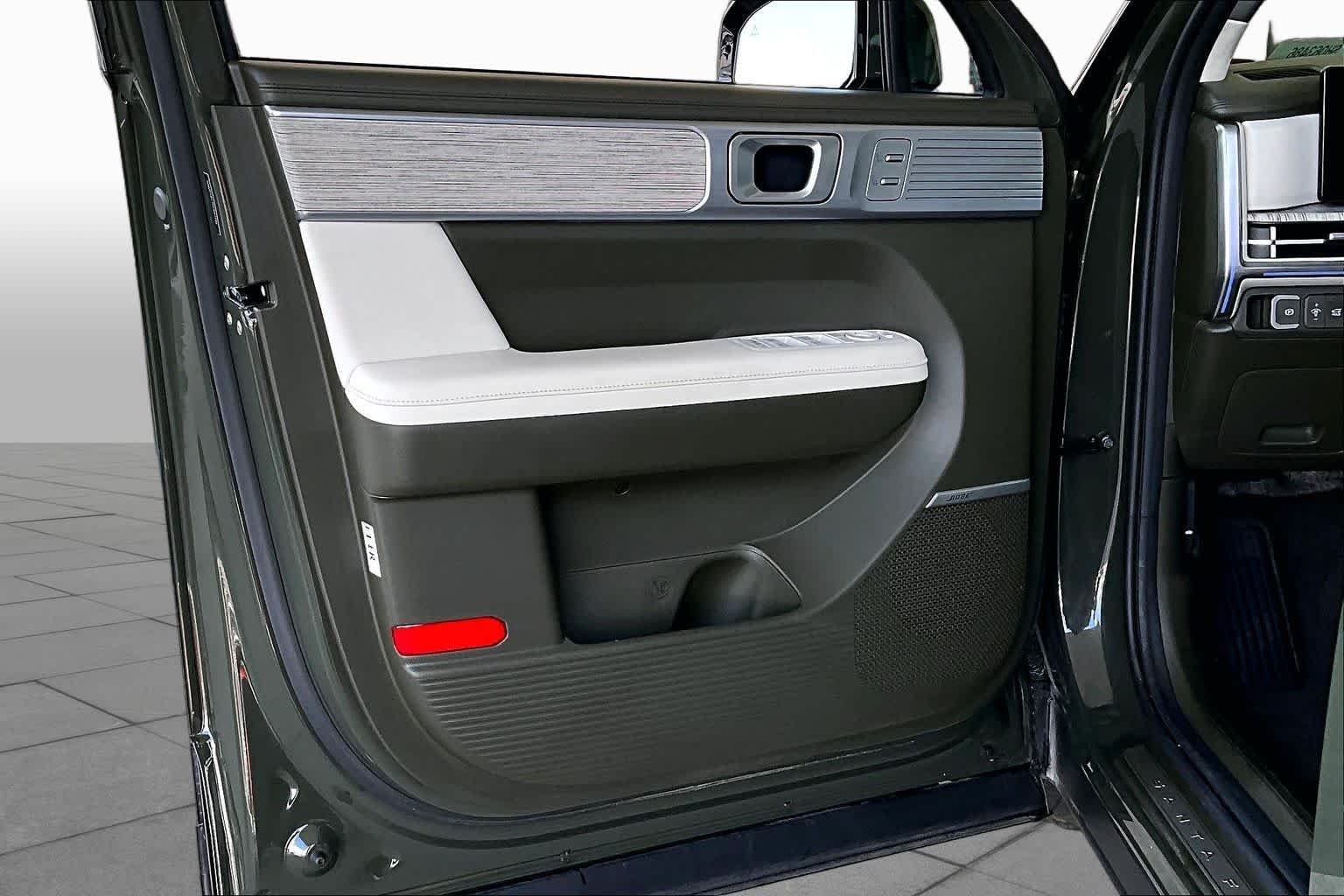 Used 2025 Rockwood Green Hyundai Calligraphy image 22