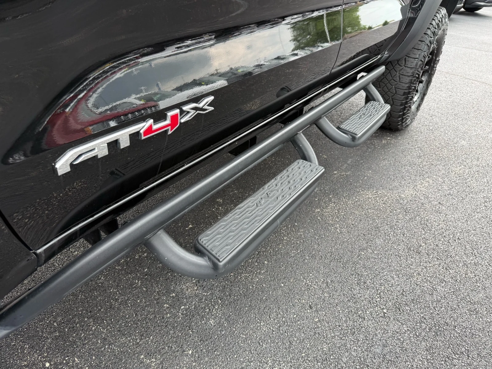Used 2024 Onyx Black GMC AT4X image 13