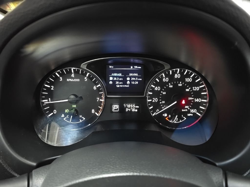 Used 2015 Silver Nissan 2.5 SV image 22
