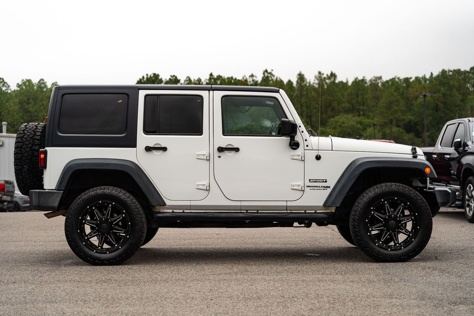Certified Used 2018 White Jeep Unlimited Sport image 8