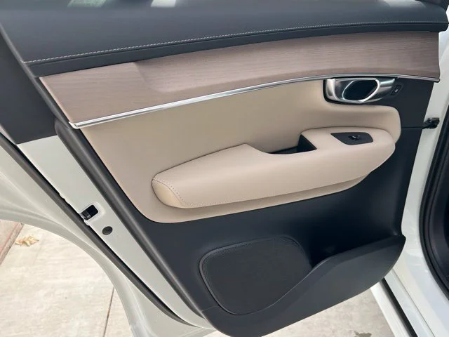 2026 Volvo XC90 Plus - Photo 25
