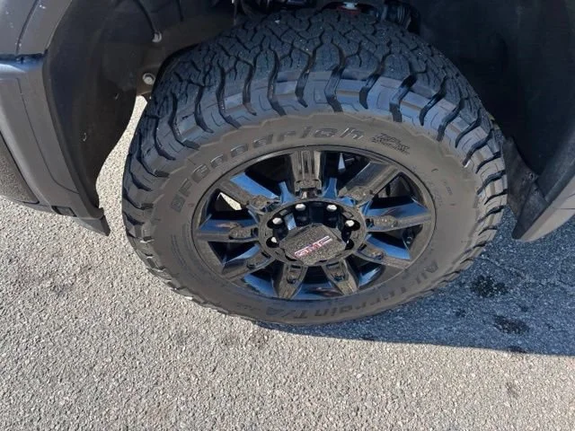 Certified Used 2026 Onyx Black GMC AT4 image 10