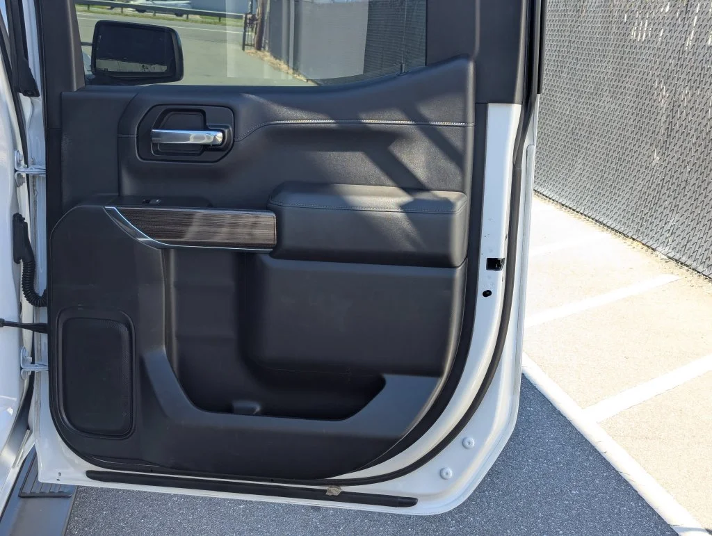 Used 2020 White Chevrolet RST image 32