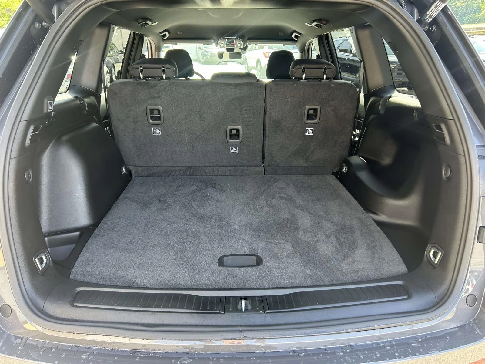 Used 2025 Gray Jeep Laredo 4x4 image 7